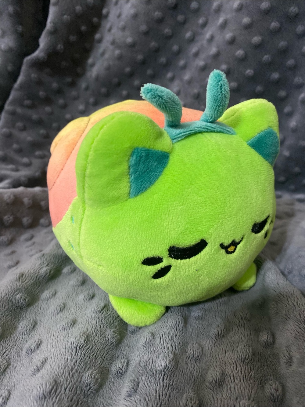 Tasty Peach Snail Meowchii Plush